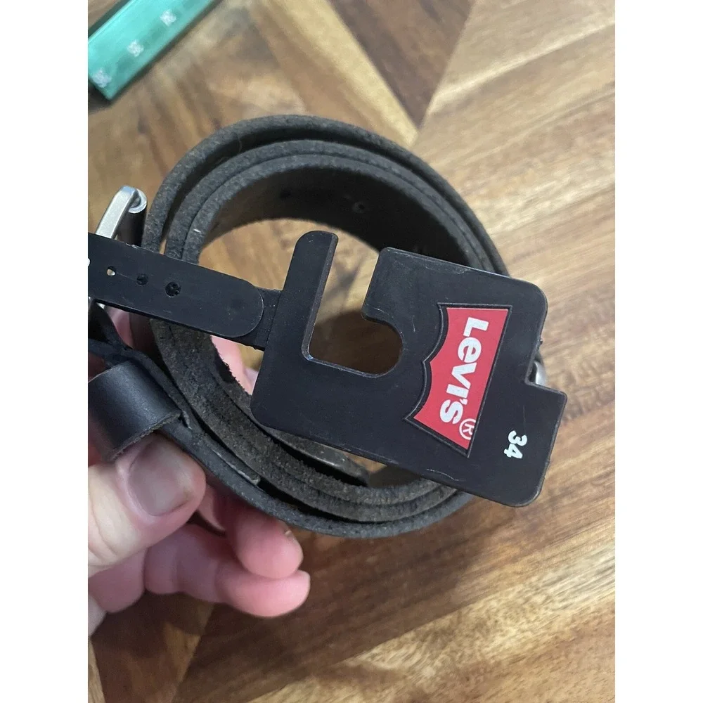 Levis elevate your